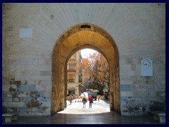 Gate through Torres de Serranos to the Old Town